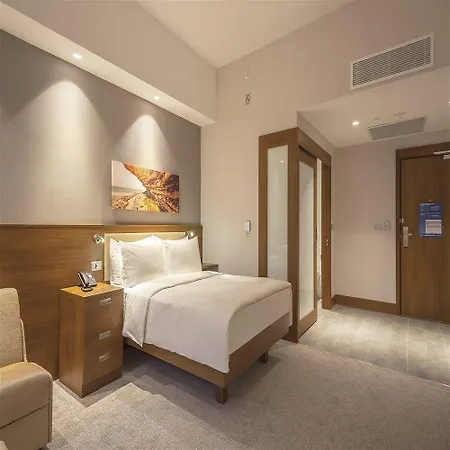 Hotel Hampton By Hilton Symbol Kocaeli