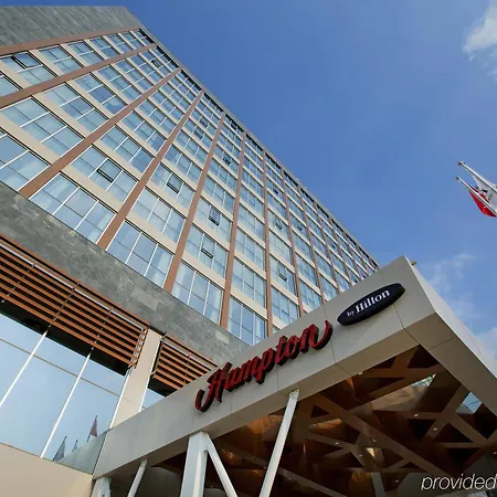 Hotel Hampton By Hilton Symbol