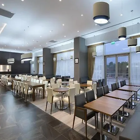 Hampton By Hilton Symbol