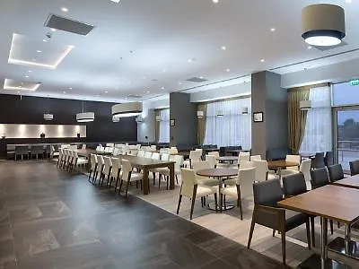 Hampton By Hilton Symbol