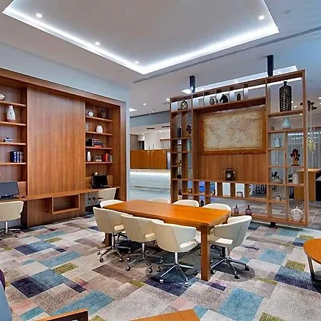 Hampton By Hilton Symbol Otel 4*