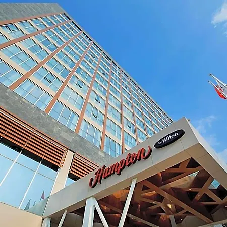 Hampton By Hilton Symbol