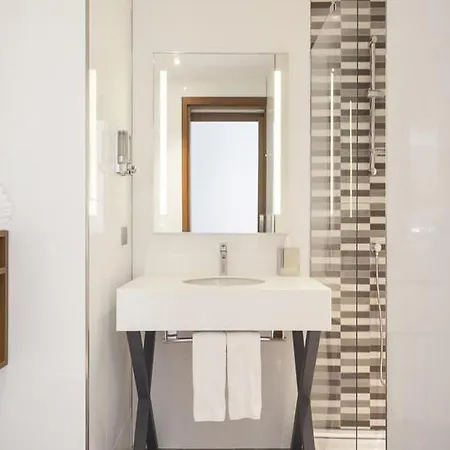 Hampton By Hilton Symbol Hotell Kocaeli