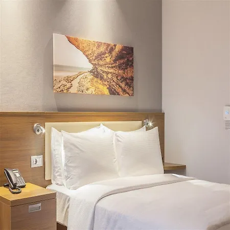 Hampton By Hilton Symbol