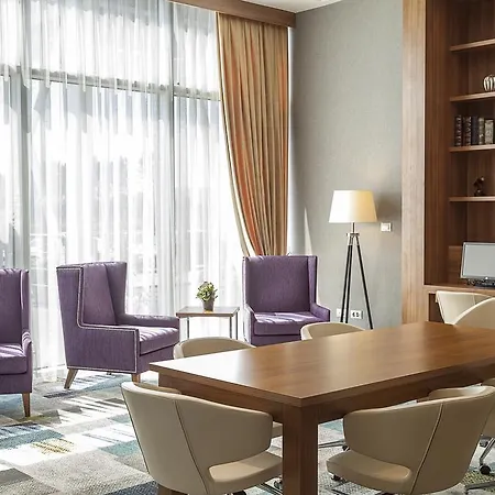 Hampton By Hilton Symbol Kocaeli