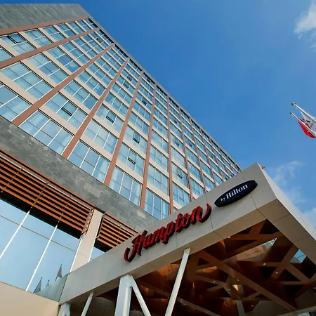 Hotel Hampton By Hilton Symbol