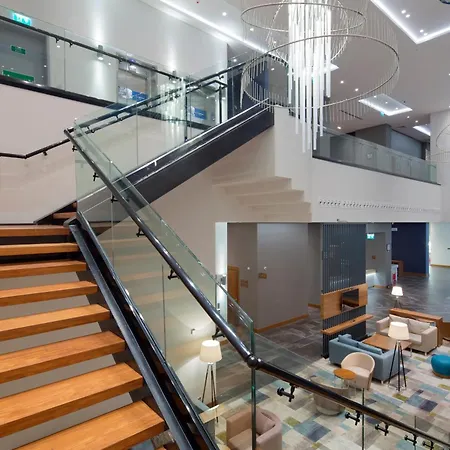 Hampton By Hilton Symbol Kocaeli