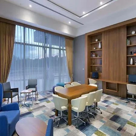 Hampton By Hilton Symbol 3*