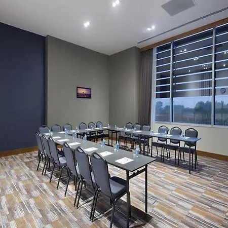 Hampton By Hilton Symbol 3* Kocaeli