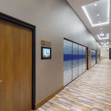 Hotell Hampton By Hilton Symbol 3*